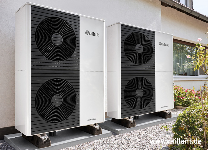 Kraft Haustechnik Gmbh aus Kleinmachnow installiert Vaillant Wärmepumpen für Gewerbe in Berlin und Brandenburg.jpg